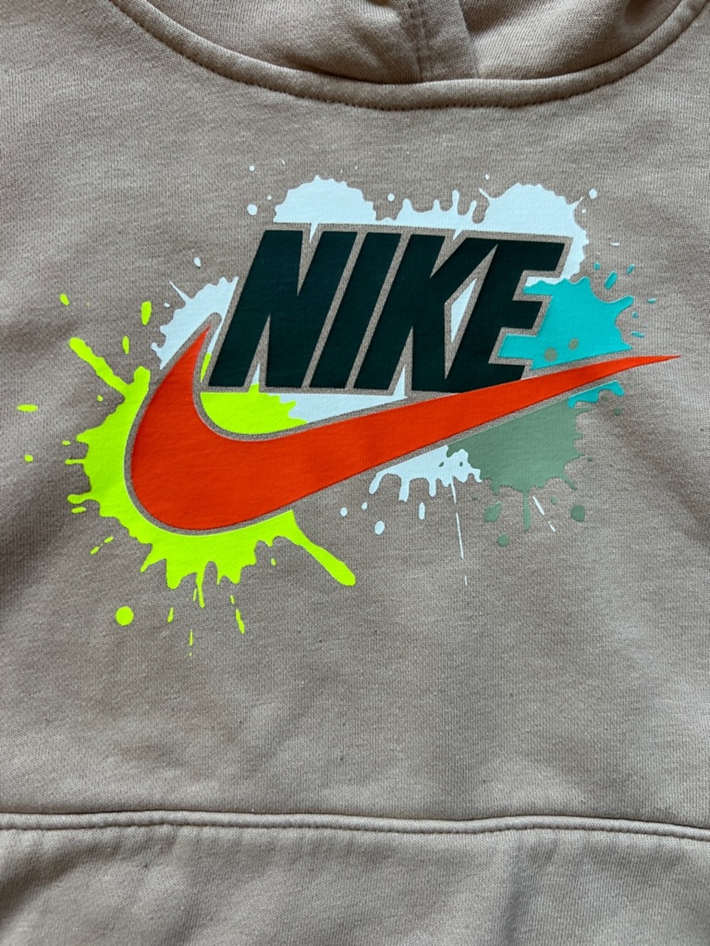 Nike Kids Tan Pullover Hoodie with Multicolor Paint Splatter Logo Size 7 - Picture 2 of 9